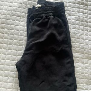 The cutest, lightweight black joggers